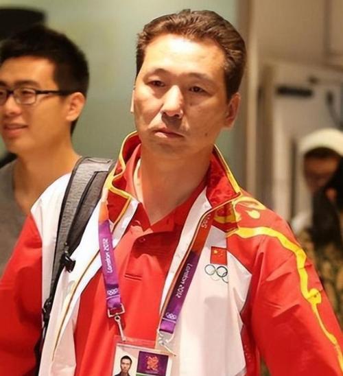 （周继红任跳水总教练是谁）