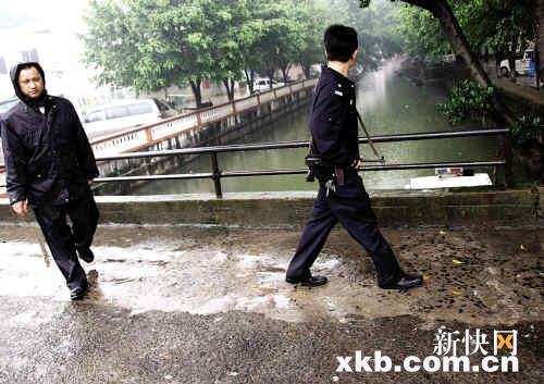 免费资料-资料大全和警员女厕偷拍近60人与警员女厕偷拍近60人视频