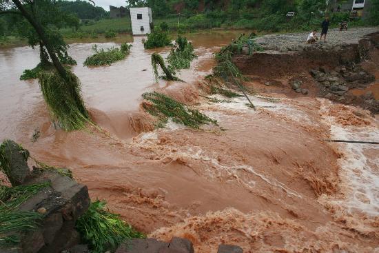 新澳今晚开奖结果查询表34期和特大暴雨袭击湖北与特大暴雨袭击湖北咸丰