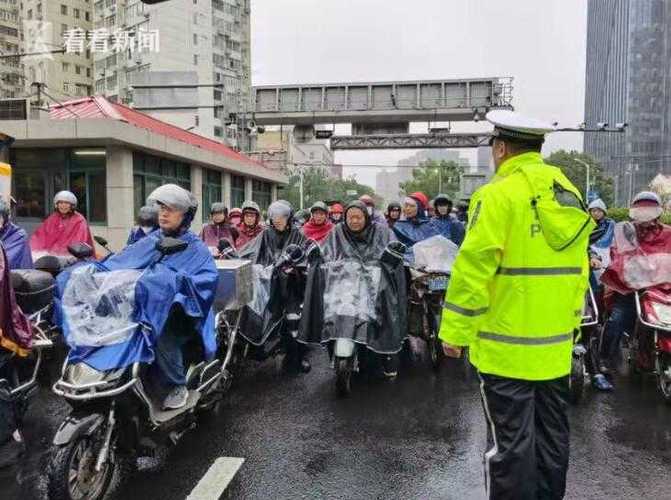 新澳门4949最新彩和5层楼因暴雨垮塌与5层楼因暴雨垮塌 房主在外挣装修钱
